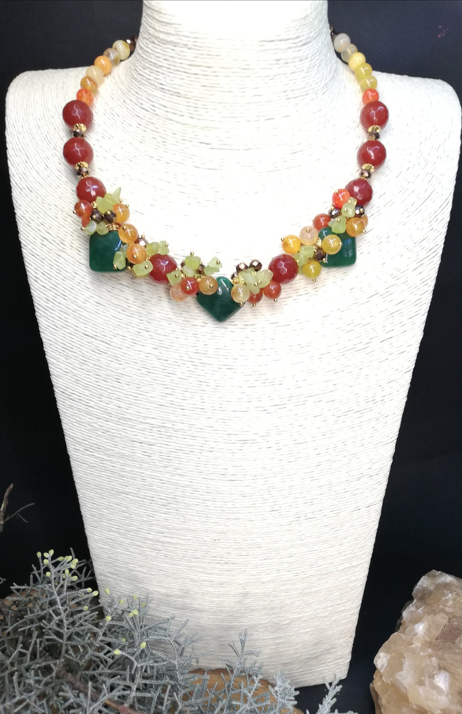 Collana semi rigida