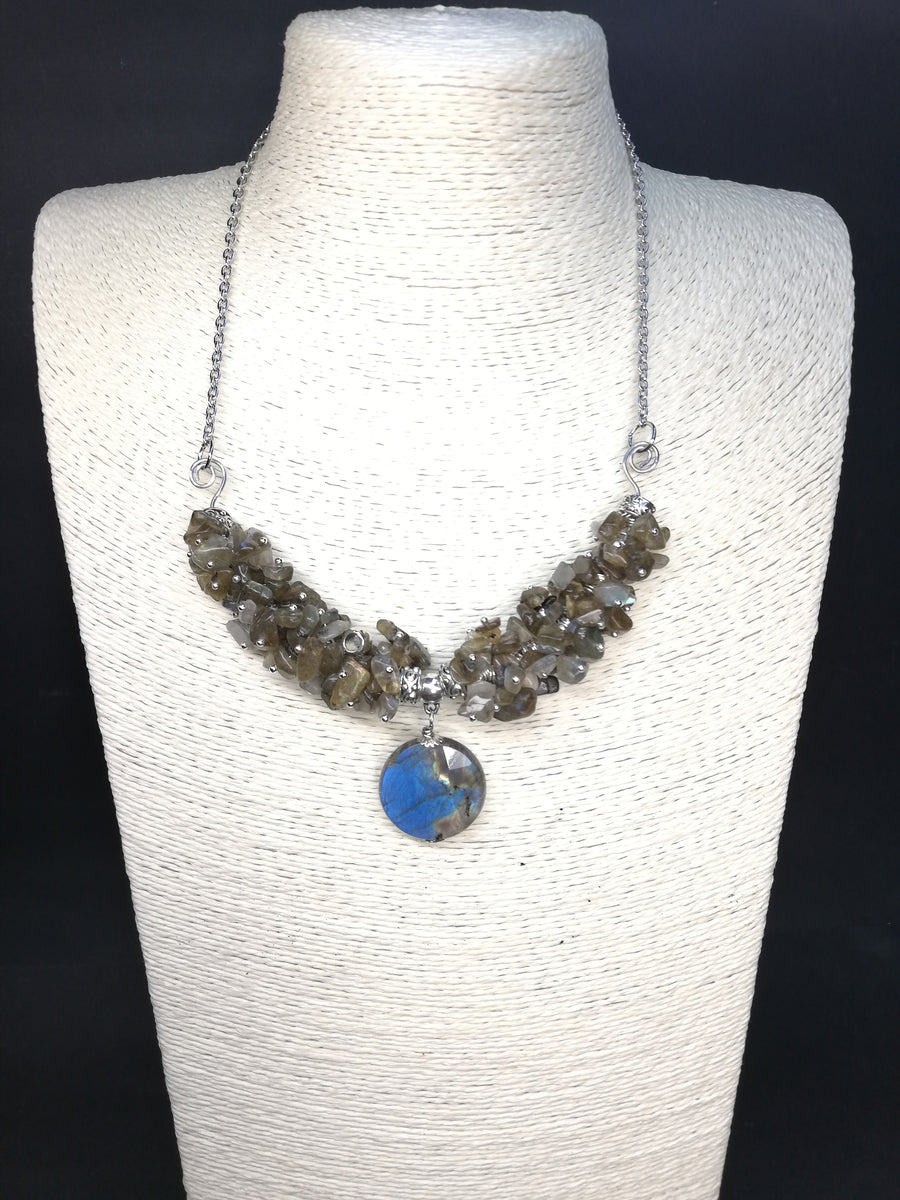 Collana pendente in labradorite