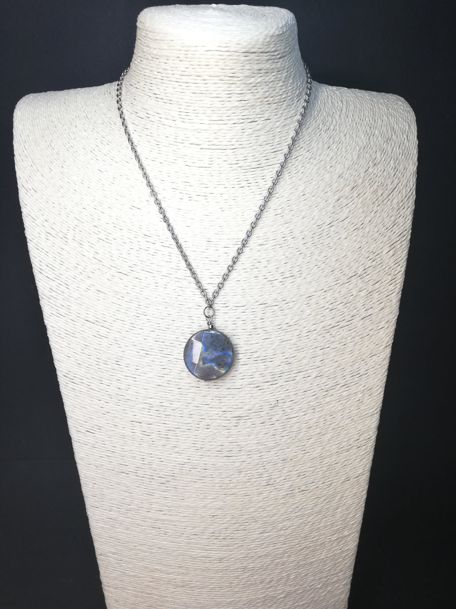 Pendente con labradorite piatta sfaccettata