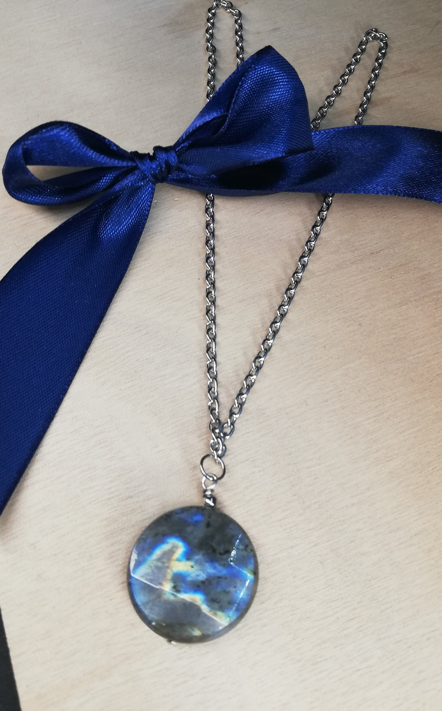 Pendente con labradorite piatta sfaccettata