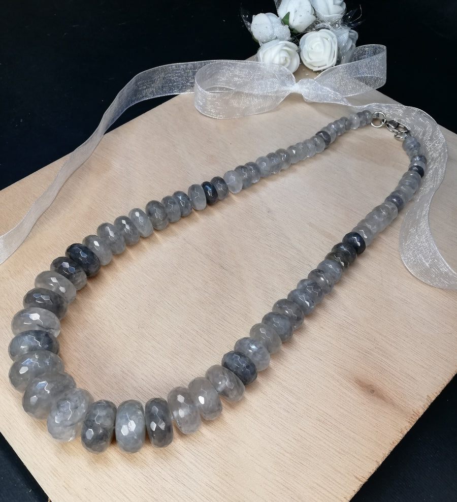 Collana a scalare quarzo nuvola