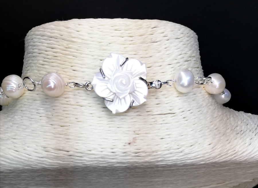 Collana perle con fiori