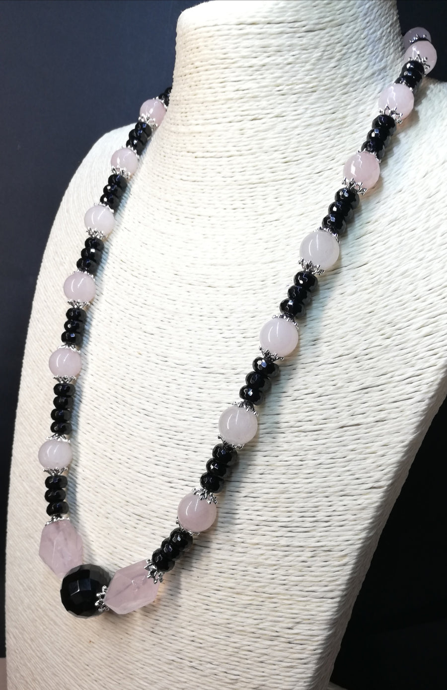 Parure in quarzo rosa e onici