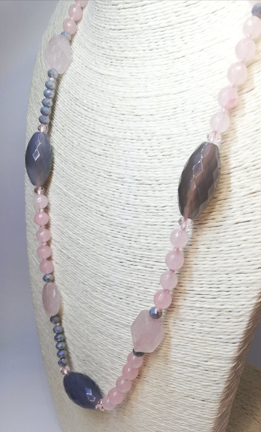 collana lunga quarzo rosa e quarzo nuvola